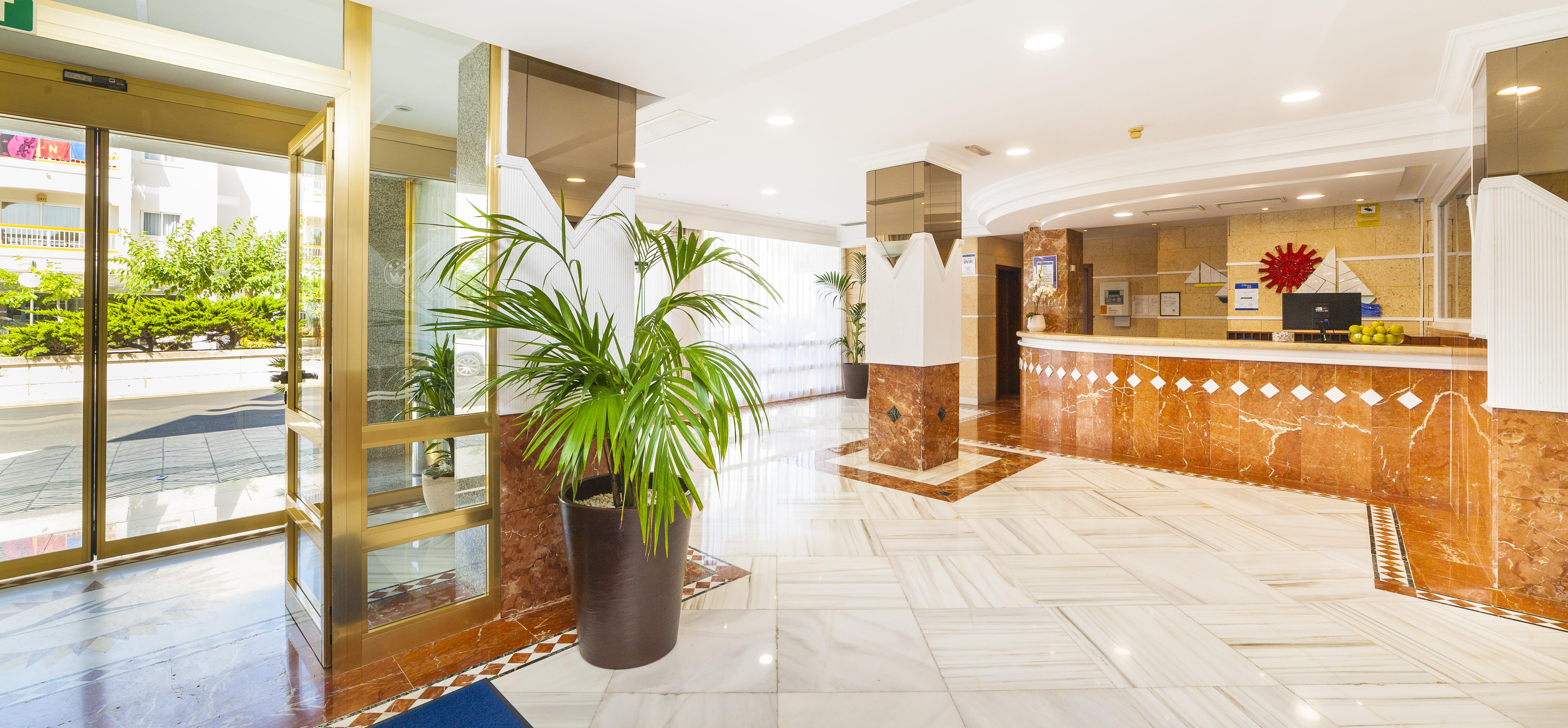 Globales Condes De Alcudia Hotel Port de Alcudia  Exterior foto